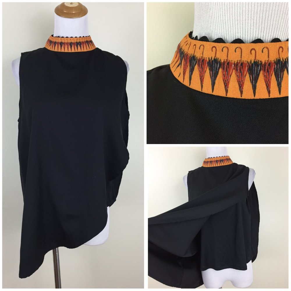 PLAINS & PRINTS Black Multicolor Umbrella Print Mock Neck Overlay Flaps Top
